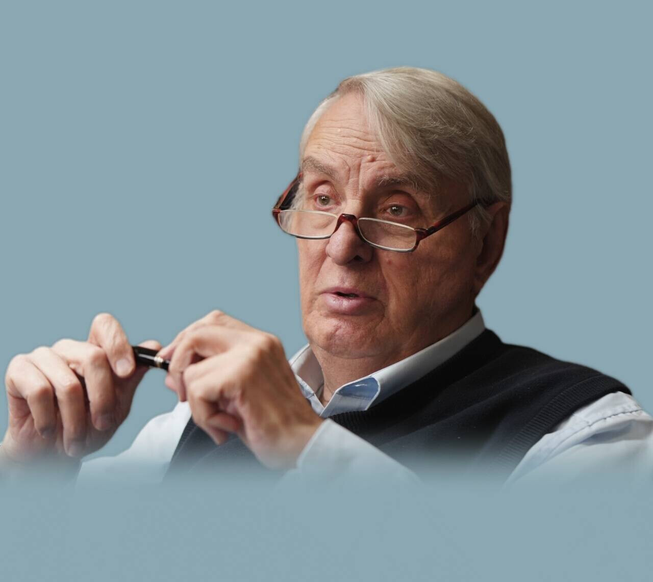 Евгений Жаринов