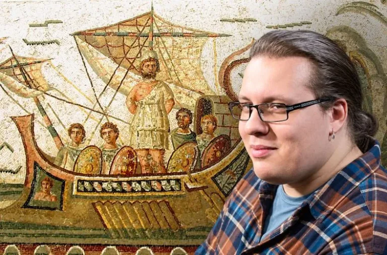 Константин  Михайлов