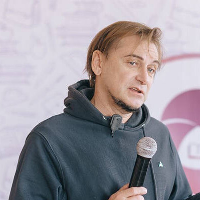Андрей Макаров